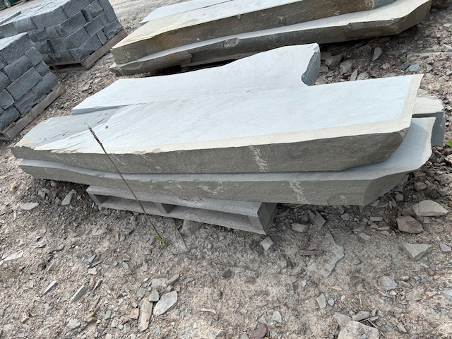 Lot 25: 3 pallets 6" Natural Face Bluestone steps 3